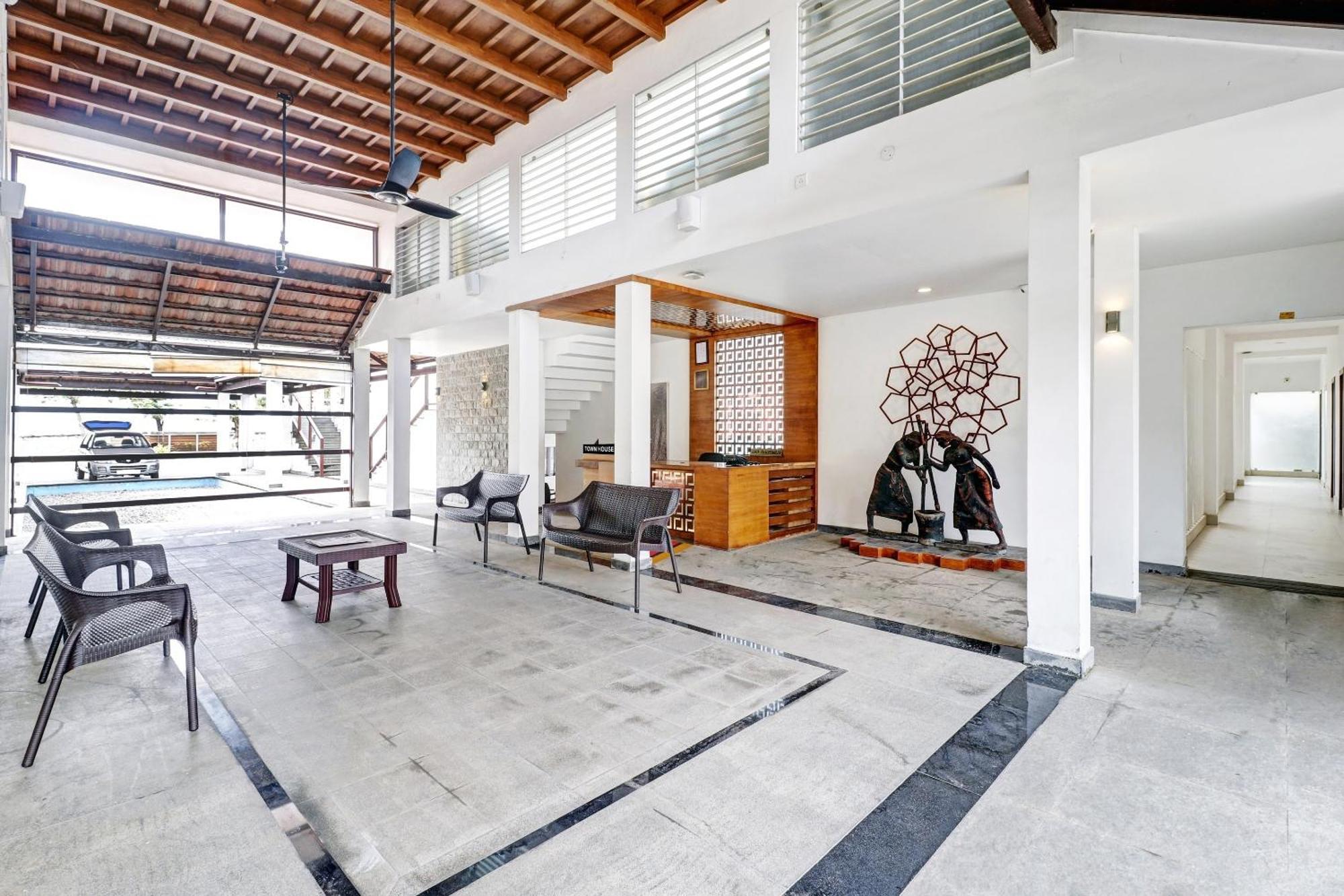 Townhouse Oak Edassery'S Sealine Villa Stay Kochi Exterior foto