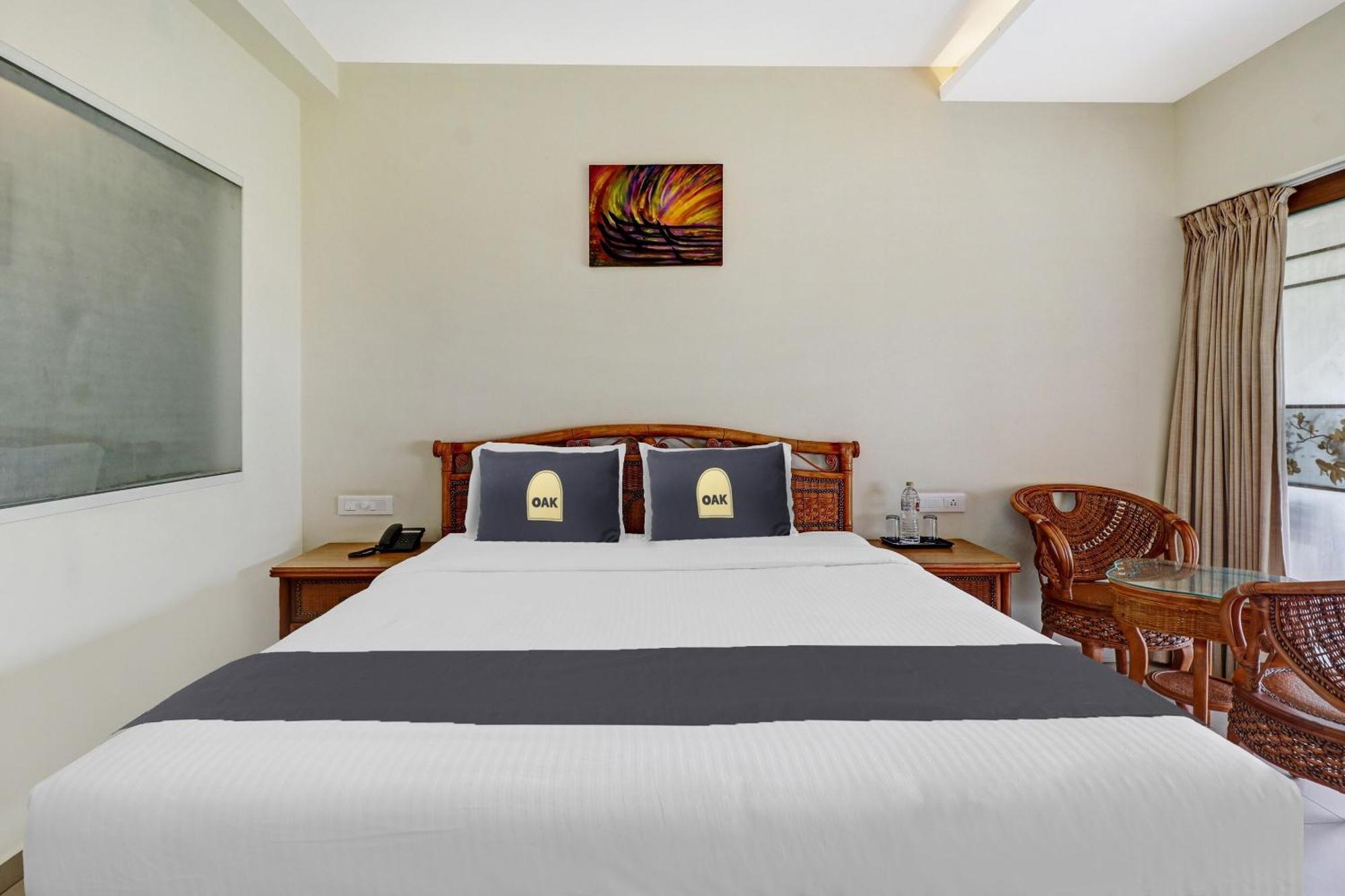 Townhouse Oak Edassery'S Sealine Villa Stay Kochi Exterior foto